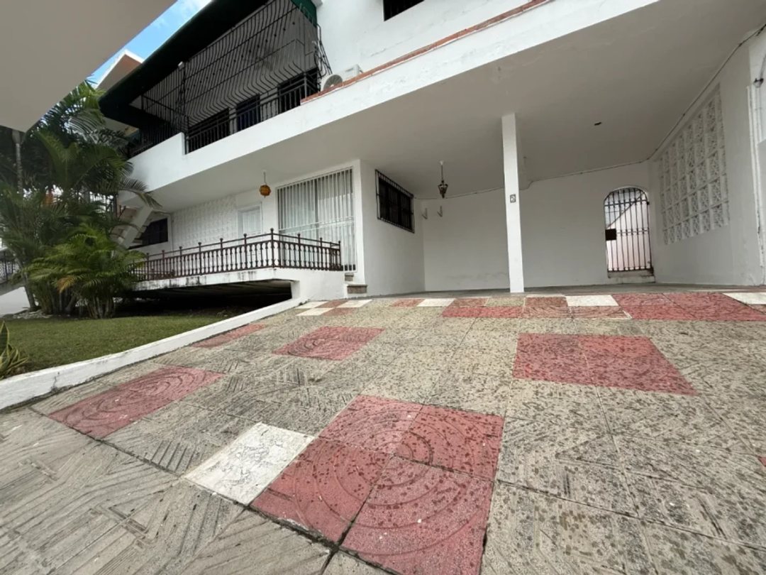 Local comercial en Los Prados, Santo Domingo