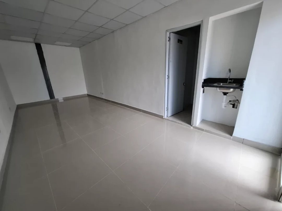Local Comercial en Santo Domingo, Atala