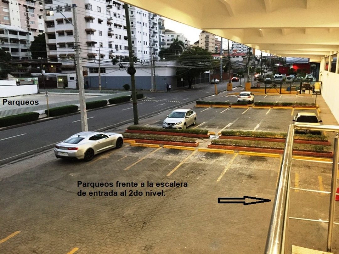 Local comercial en Ensanche Naco, Santo Domingo