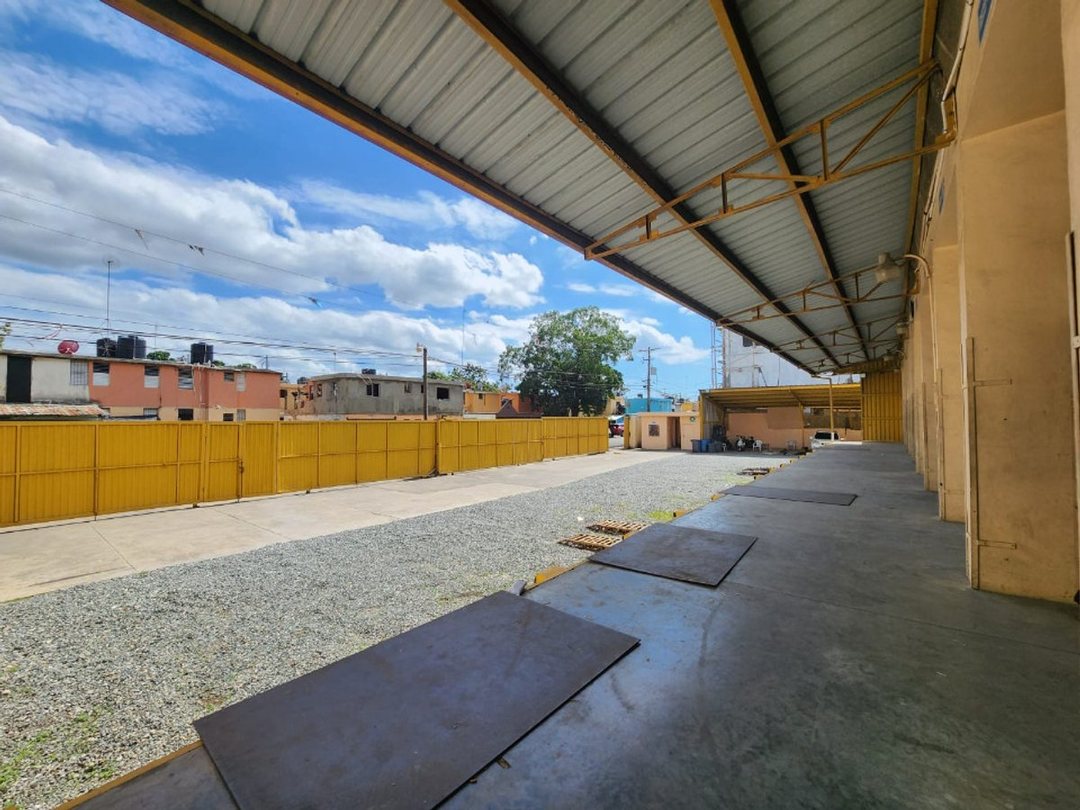 Nave Industrial En Hainamosa, Santo Domingo Este