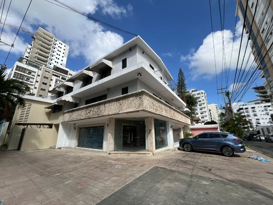 Local Comercial en Ensanche Naco, Santo Domingo