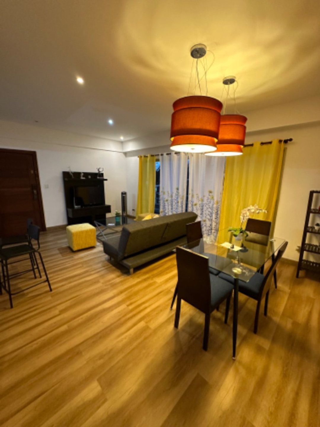 Apartamento amueblado en alquiler en Evaristo Morales