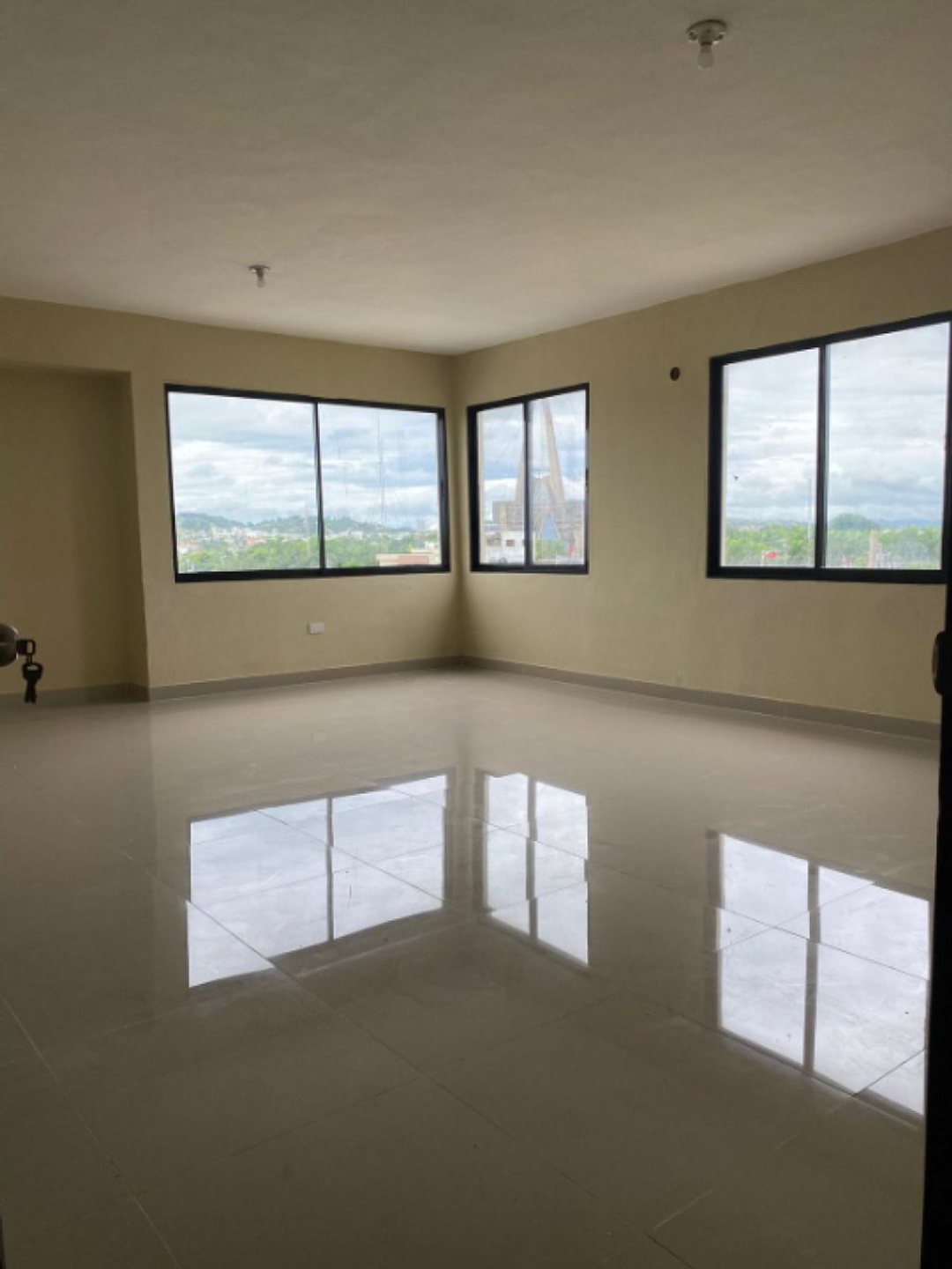 Local De Oficina En Los Platanitos, Higüey