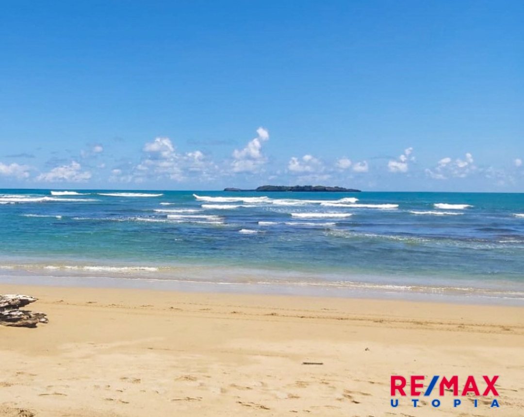 Terreno frente a playa en Samaná