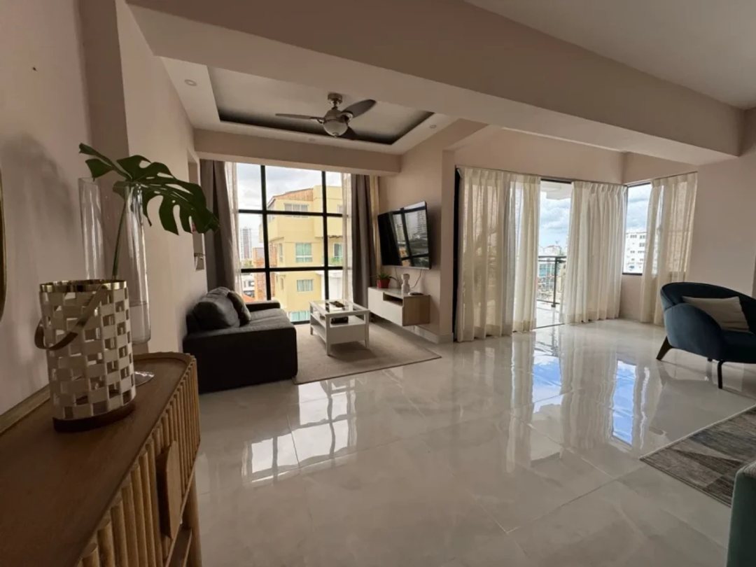 Apartamento en Renacimiento, Santo Domingo