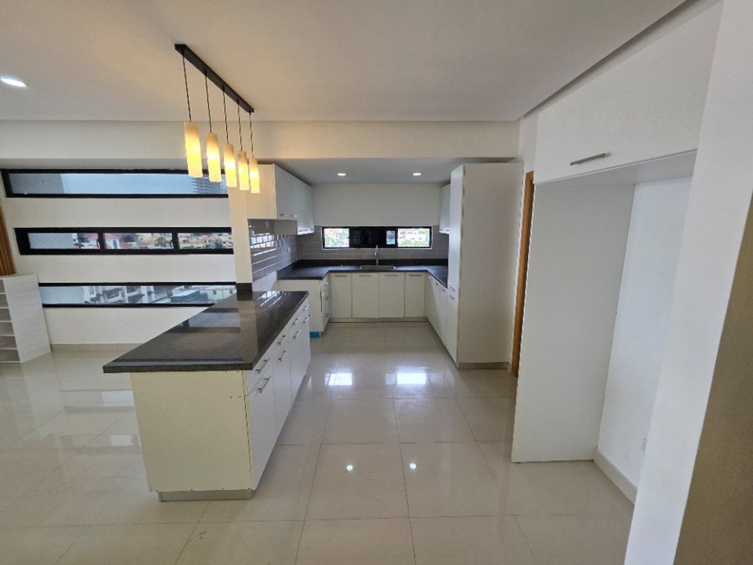 Apartamento en Alma Rosa I, Santo Domingo Este