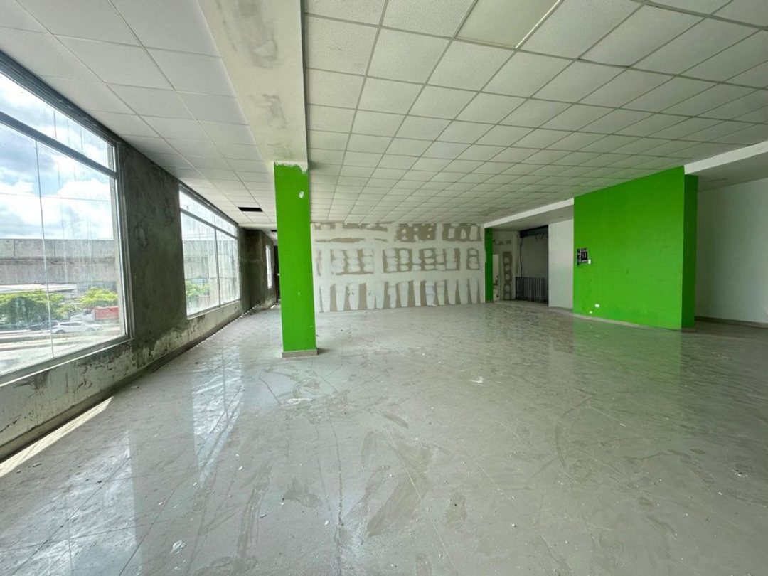 Edificio comercial en alquiler Km. 14 Aut. Duarte