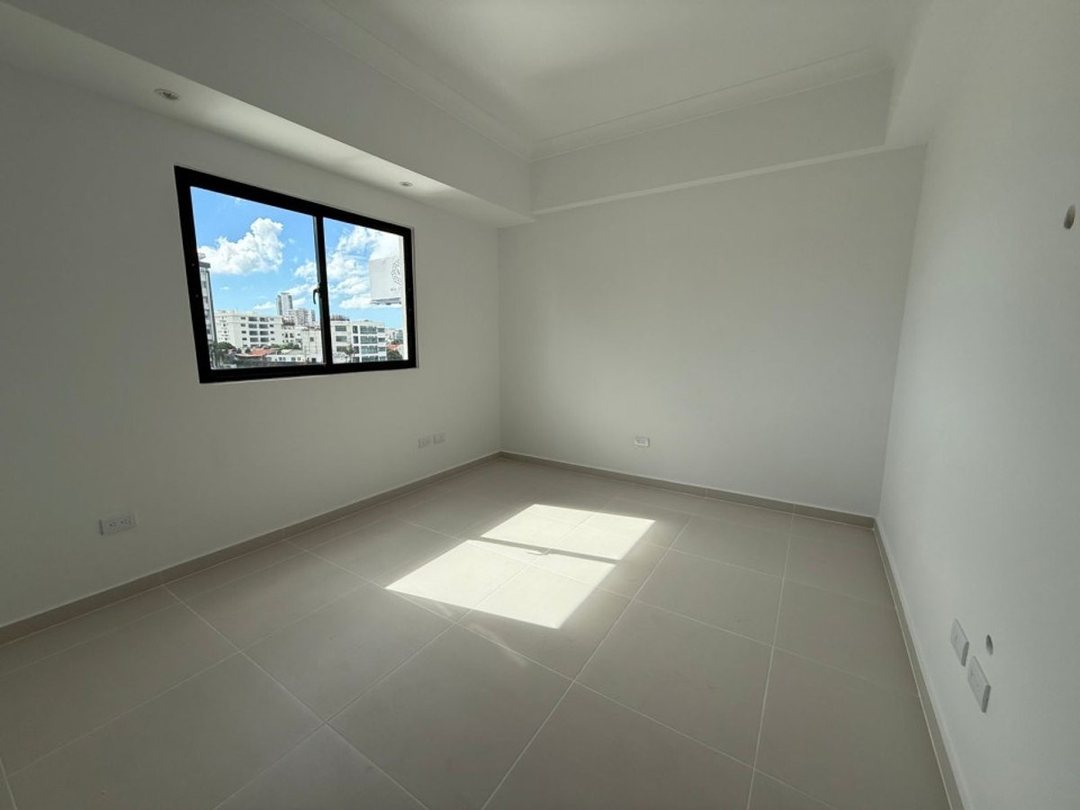 Apartamento en Evaristo Morales, Santo Domingo