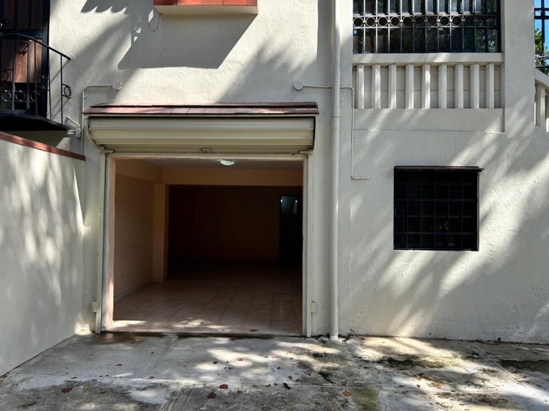 Local comercial o de oficina en alquiler primer ni