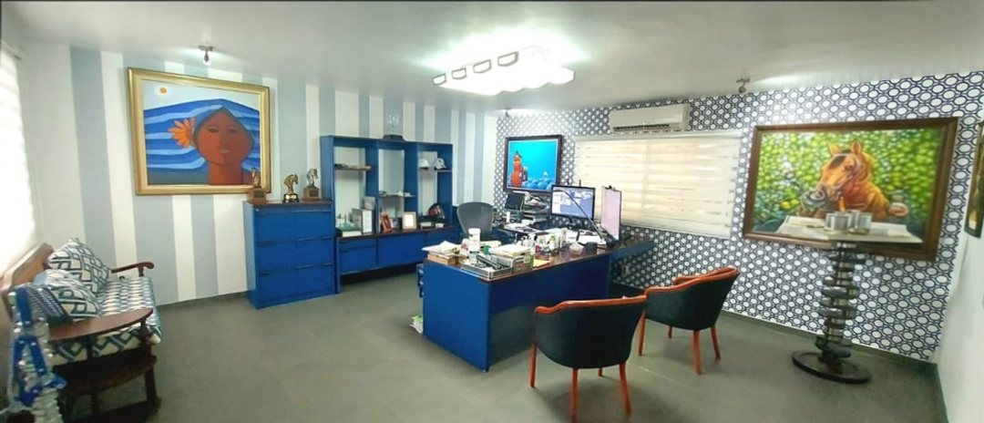 Nave Industrial 1,130 m2 en Villa Aura