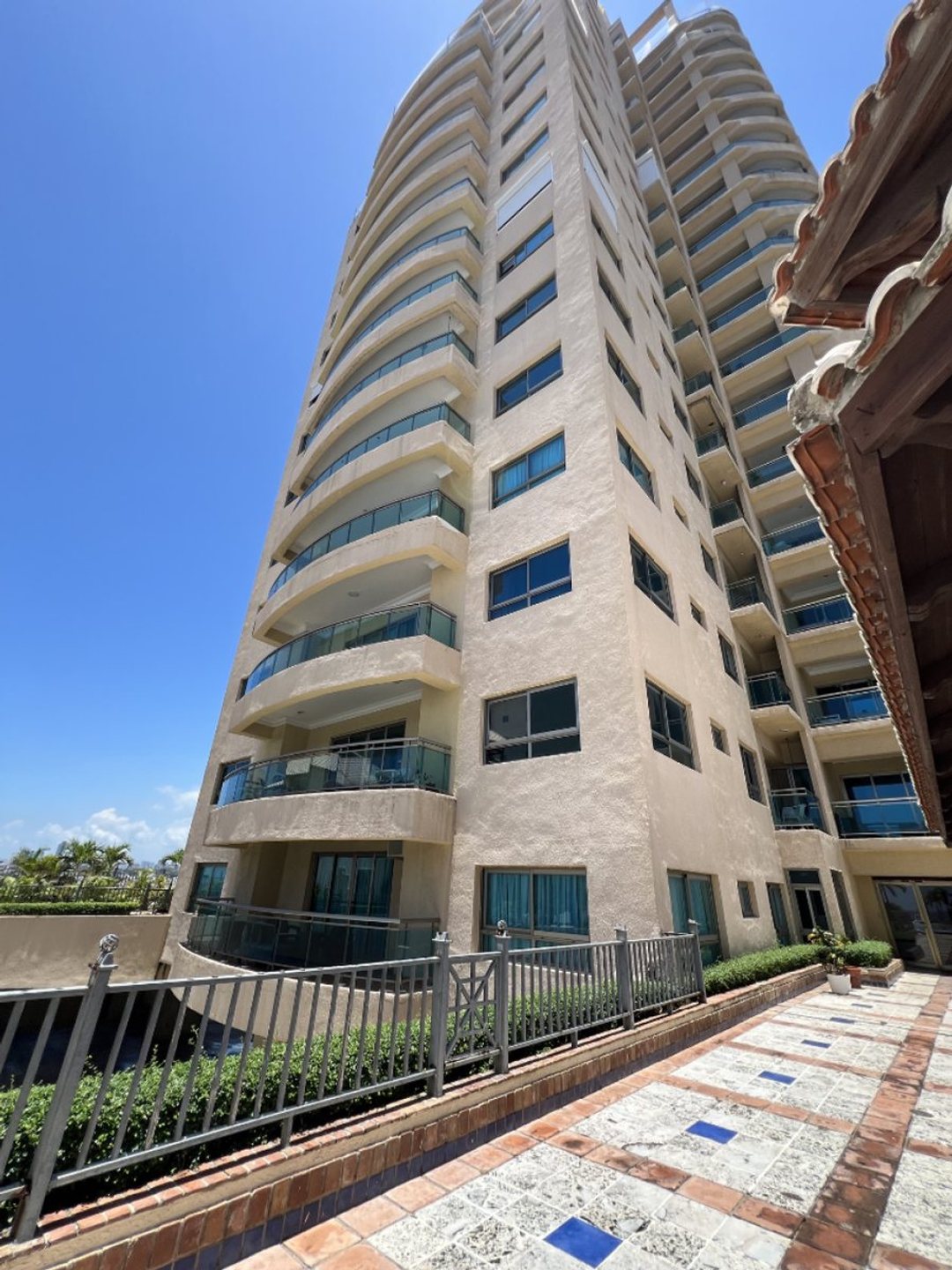 Apartamento amueblado con vista a montañas