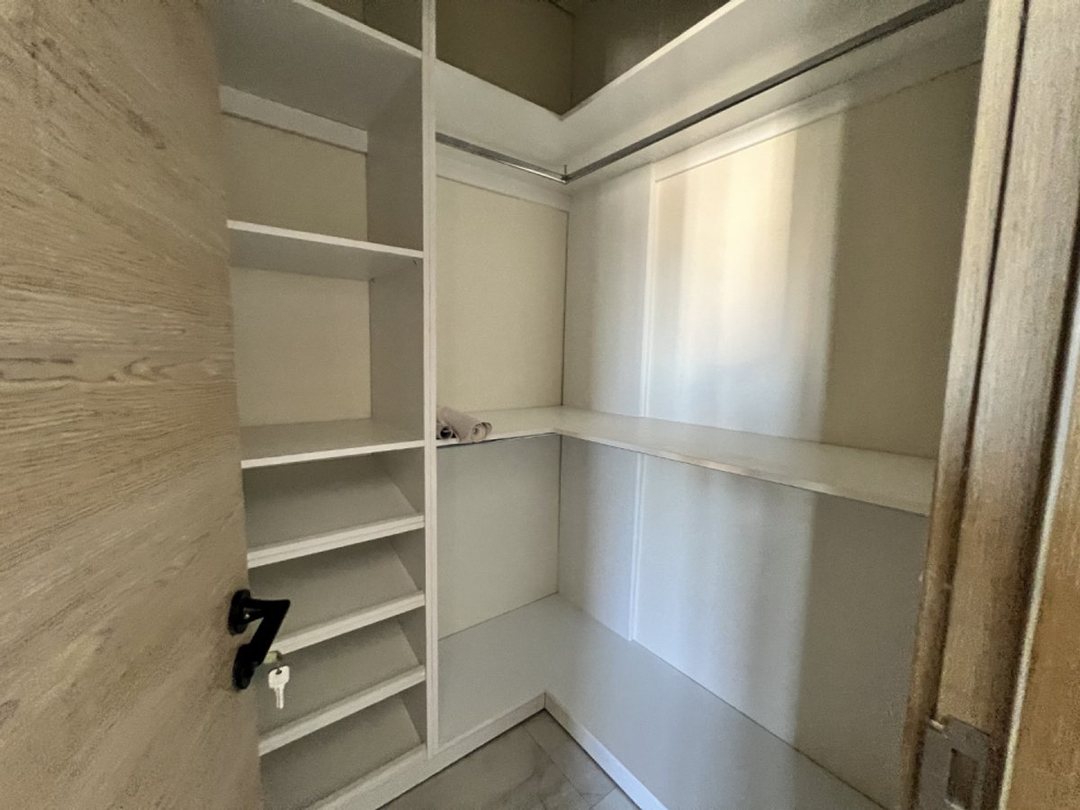 Apartamento en Alquiler con Vista Despejada