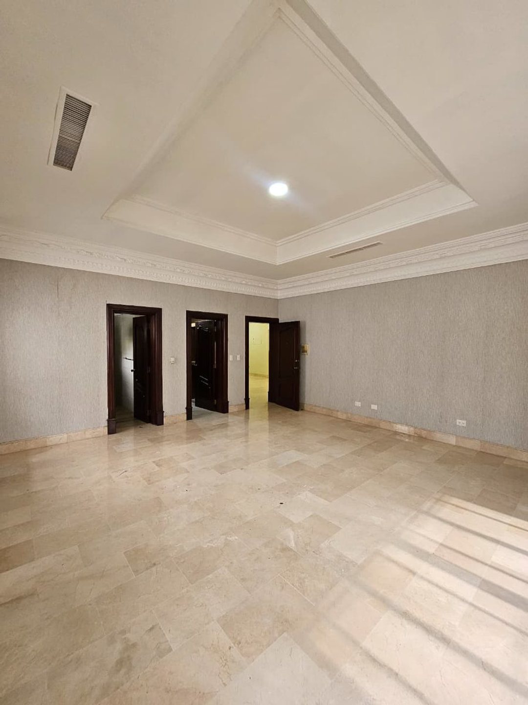 Elegante Casa en Renta