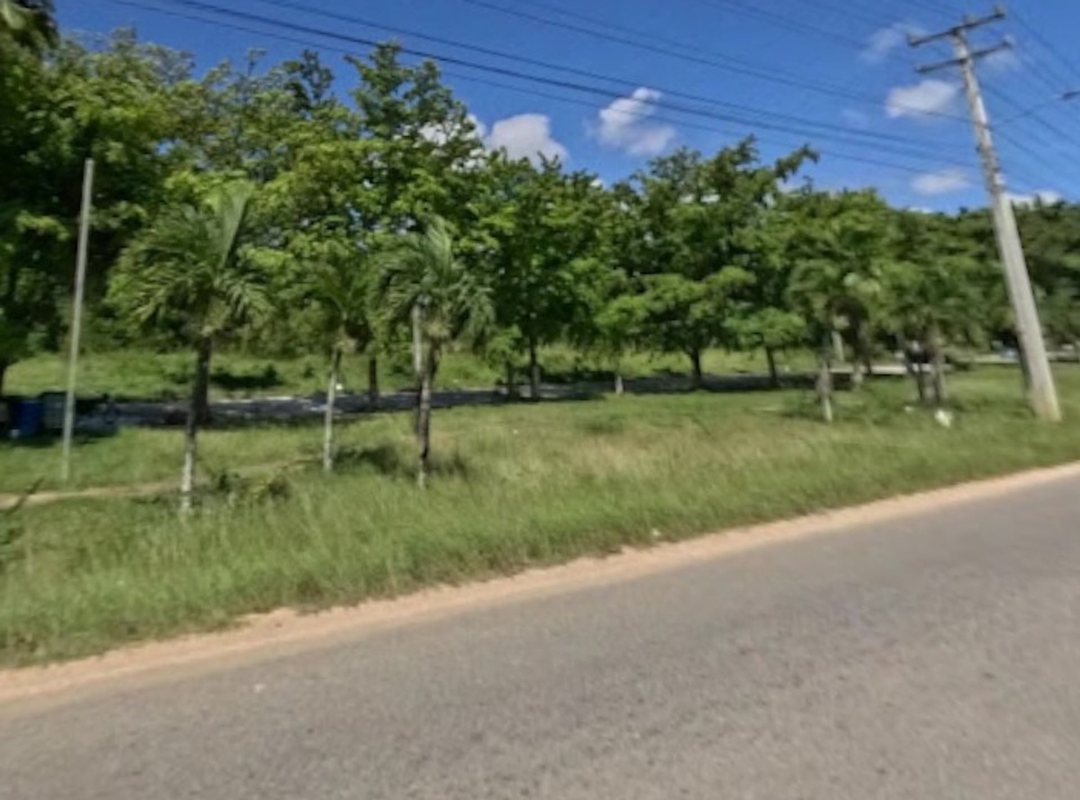 Ctra Mella Marginal Venta Solar de Esquina 3,600M²
