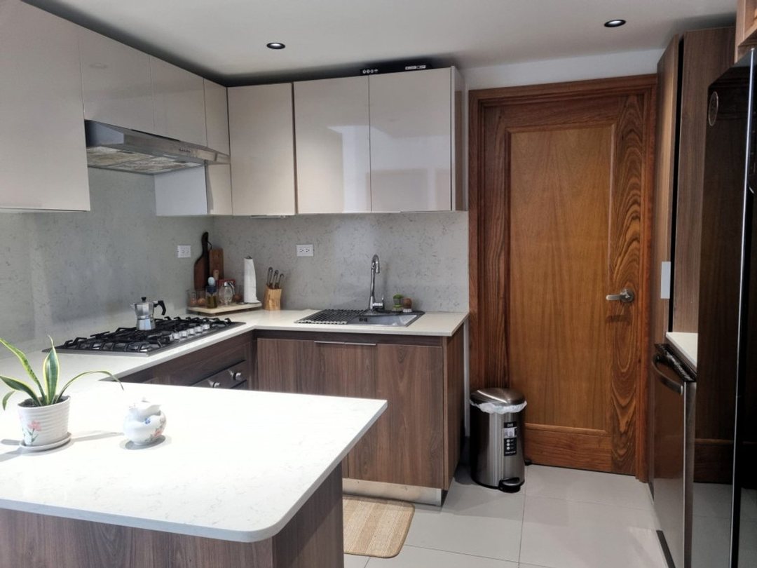Apartamento en venta Naco, incluye paneles solares